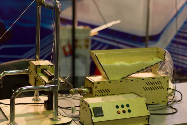 Мобильный экструдер для производства 3D-прутка BestRuder